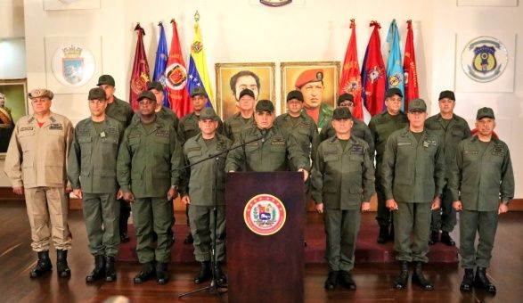 Poderes públicos de Venezuela rechazan intento de golpe de estado