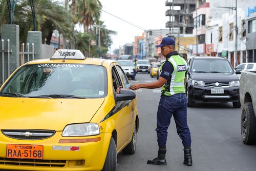 Babahoyo: Agentes civiles de tránsito empezarán operativos y sanciones