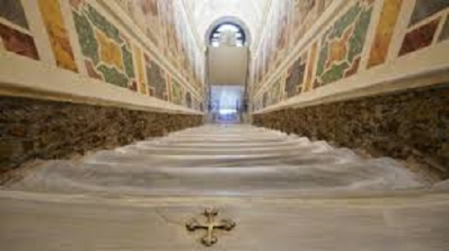 Reabre en Roma la «escalera santa» por la que Cristo ascendió para comparecer ante Pilatos