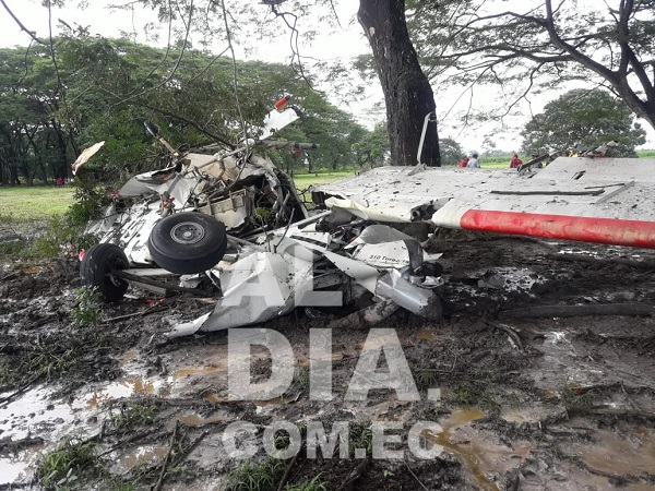 Piloto se salva de morir tras caída de avioneta en Isla de Bejucal
