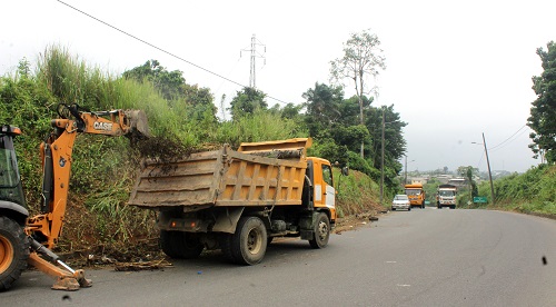 Quevedo: Empiezan labores de limpieza en la Revolución Ciudadana y el Malecón