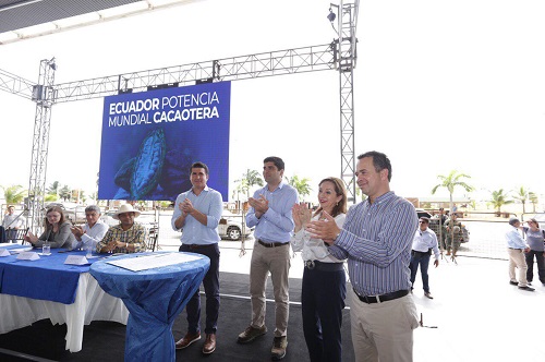 Plan de producción de cacao es presentado en Esmeraldas