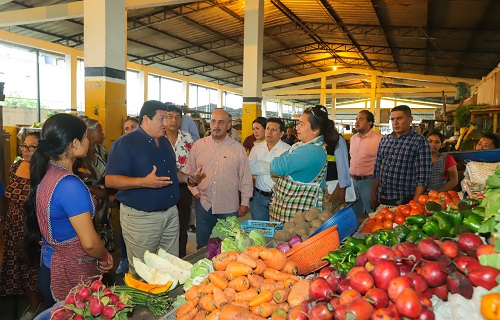 Alcalde de Babahoyo plantearà proyecto para mercados