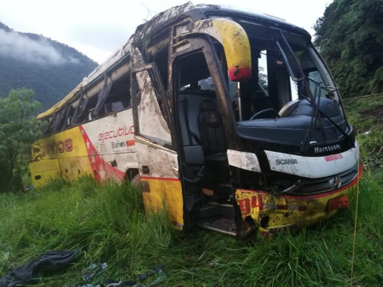Un fallecido y 17 heridos en accidente de transito en la vía Lago Agrio – Quito