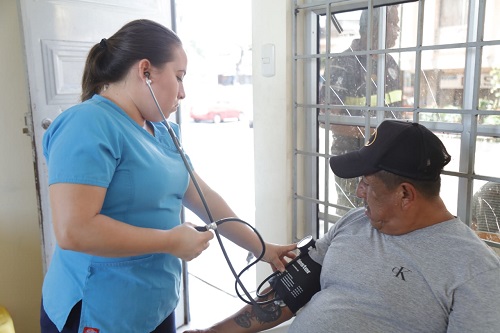 Babahoyo: Continúan las brigadas médicas en los mercados