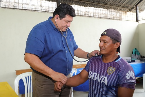 Brigadas médicas continúan visitando sectores rurales de Babahoyo