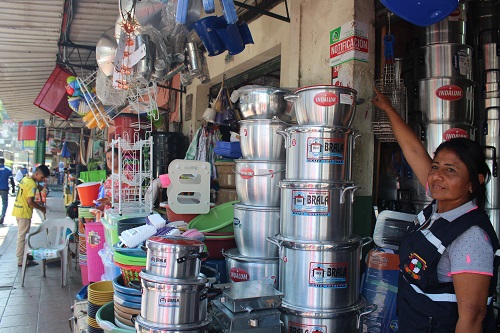 Comisarios municipales advierten a comerciantes despejar los portales y veredas en Quevedo