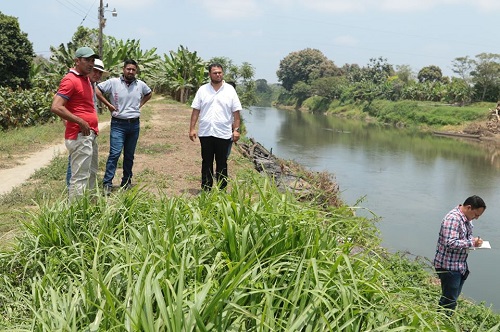 Vinces: Vicepresidente atiende pedido de reparar muros de contención