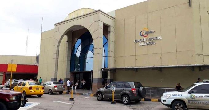 Se registró una falsa alarma de bomba en el CC. Albán Borja de Guayaquil