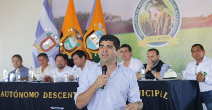 Vicepresidente Sonnenholzner anuncia mejoras en conexiones telefónicas en el campo