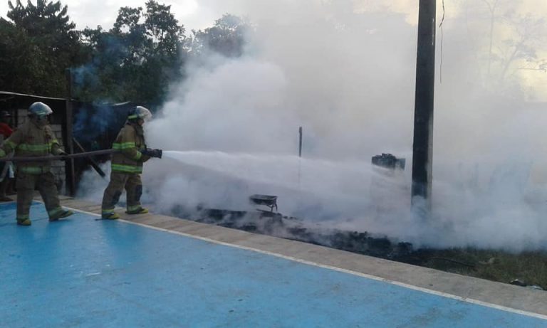 ECU 911 coordinó atención para incendio estructural en Quevedo
