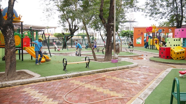 Limpieza y mantenimiento en parques de Valencia