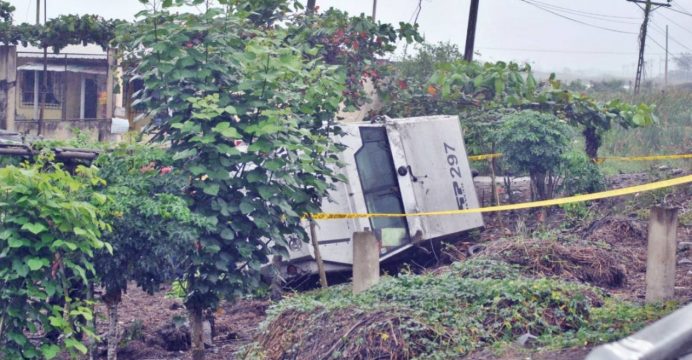 El Oro: Blindado perdió pista y deja cuatro personas heridas