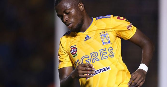 Enner Valencia viajó a EE.UU. para retirar a su hija de centro de acogida