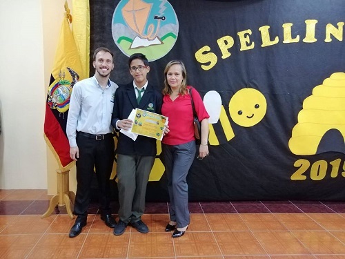 Unidad Educativa Benjamín Franklin gana concurso “Spelling Bee 2019”
