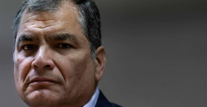 Según informe del CPCCS, la deuda pública habría sobrepasado límite en el gobierno de Rafael Correa