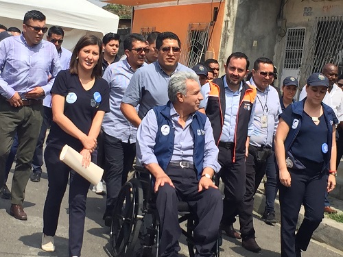Presidente Lenín Moreno y ministro Iván Granda acompañan atención de las brigadas Toda Una Vida a familias de Durán