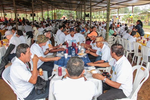 Babahoyo: Adultos mayores disfrutaron de evento cultural y social de integración familiar