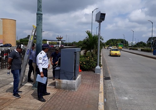 Fotomultas son suspendidos temporalmente en Babahoyo