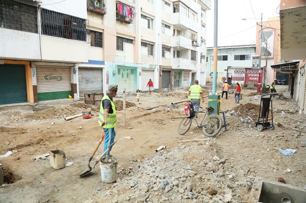 Trabajos de regeneración urbana continúan mejorando el bienestar de los babahoyenses
