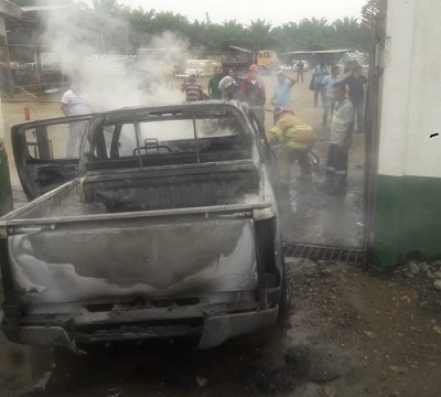 Quevedo: Camioneta se incendia en San Camilo