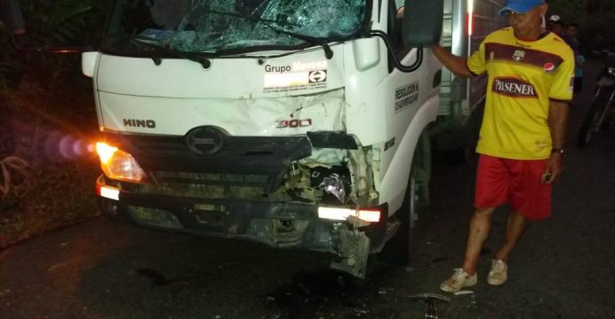 Dos jóvenes mueren en accidente de tránsito en Manabí