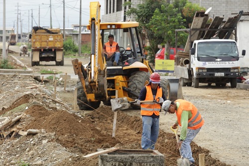 Trabajos de prevención para reducir impacto invernal son ejecutados en Babahoyo