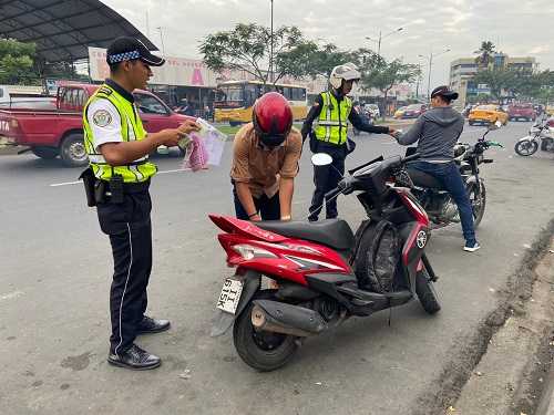 Agentes de la ATM promueven el respeto a la ley de tránsito y su reglamento, reduciendo índices de accidentes en Babahoyo