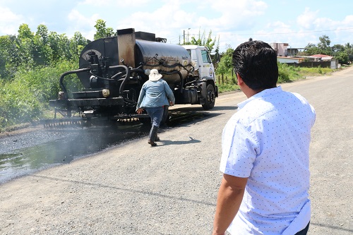 Inician trabajos de imprimación de asfaltado en Valencia