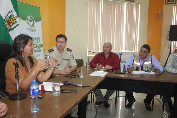 Quevedo: Se articula proyectos con instituciones para la seguridad ciudadana
