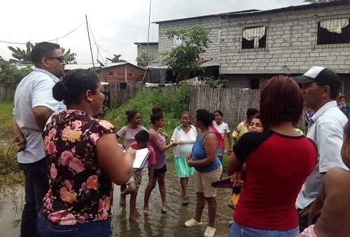 Vinces: Época invernal afectan a moradores de la cdla. Augusto valencia