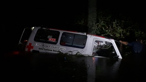 Un fallecido y cuatro heridos en accidente de una ambulancia de la Cruz Roja Quevedo