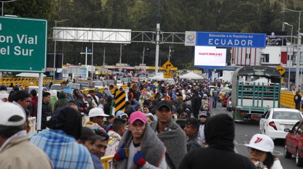 Temen aumento de contagios en Colombia por llegada de venezolanos de Ecuador