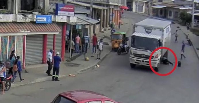 Hombre se suicidó en Posorja; se lanzó a las llantas de un camión