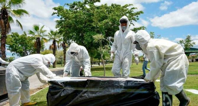 Nueva York congelará algunos cadáveres para hacer sitio en las funerarias