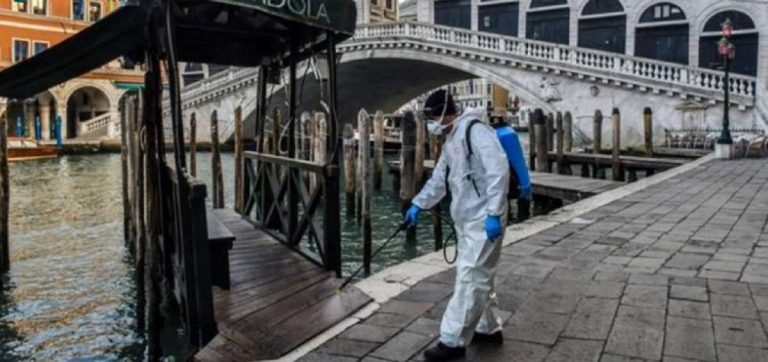 Italia registra un nuevo aumento de muertes y contagios y suma ya más de 226.000 casos