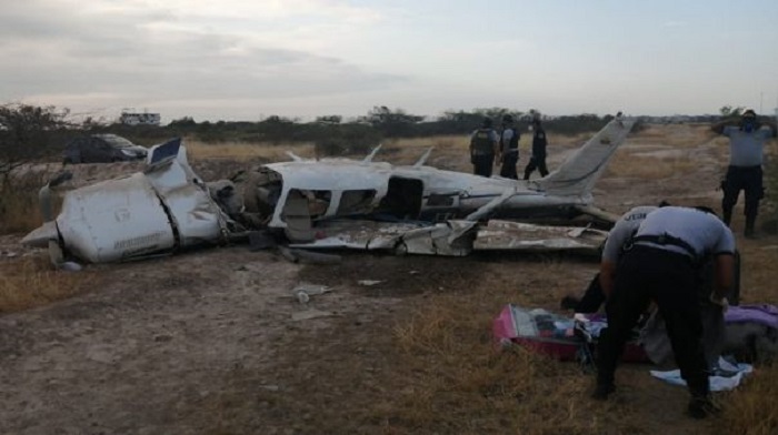 Avioneta ecuatoriana cae en Tumbes; el piloto murió y tres personas resultaron heridas