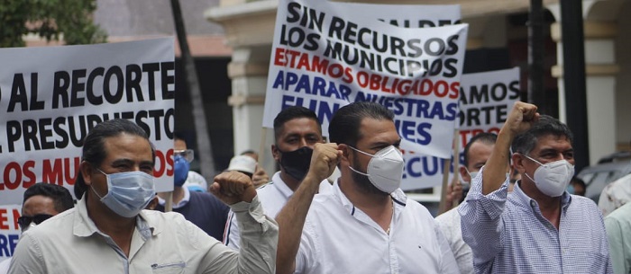 Alcaldes del Ecuador piden recursos al presidente Moreno