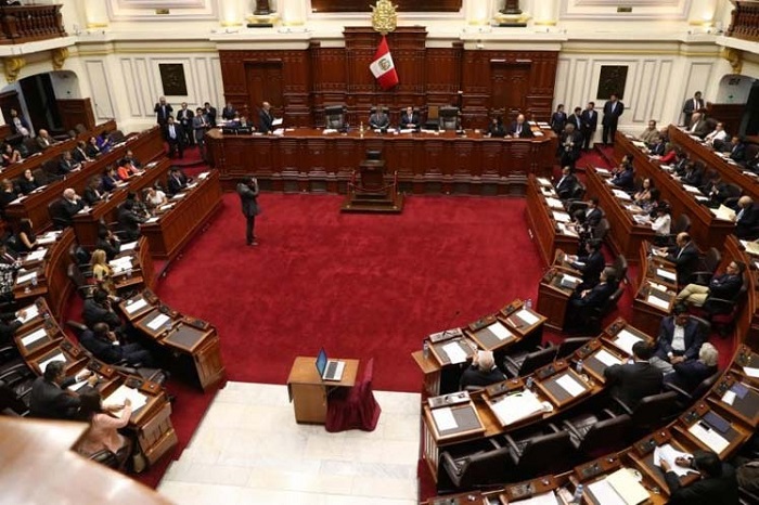 Congreso peruano aprueba abolir la inmunidad para todos los altos funcionarios del Estado