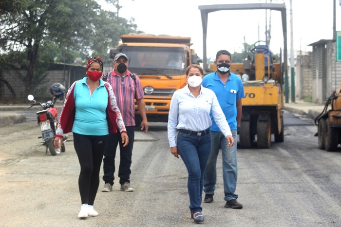 Inician trabajos de mantenimiento en la Ruta Revolución Ciudadana, en Quevedo