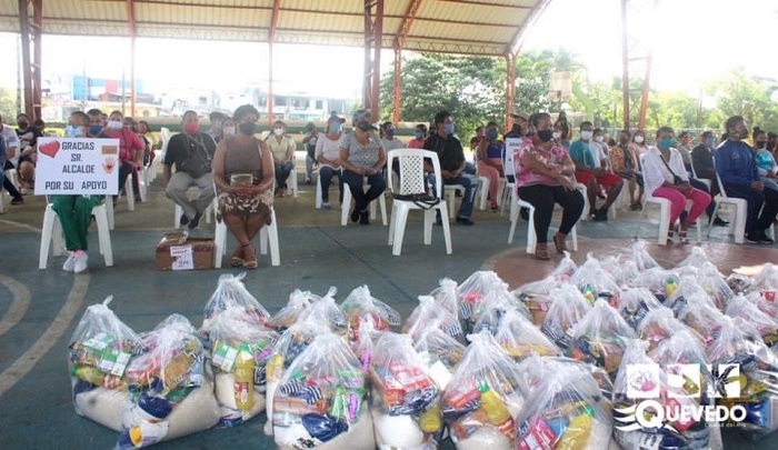 Personas con discapacidad reciben raciones alimenticias como parte del proyecto municipal “Cuenta Conmigo”