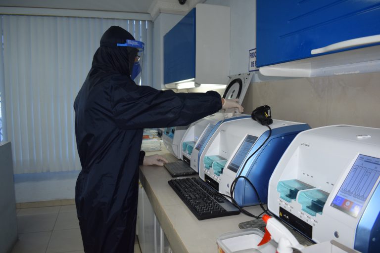 Los Ríos cuenta con 38 laboratorios autorizados para realizar pruebas de Covid-19