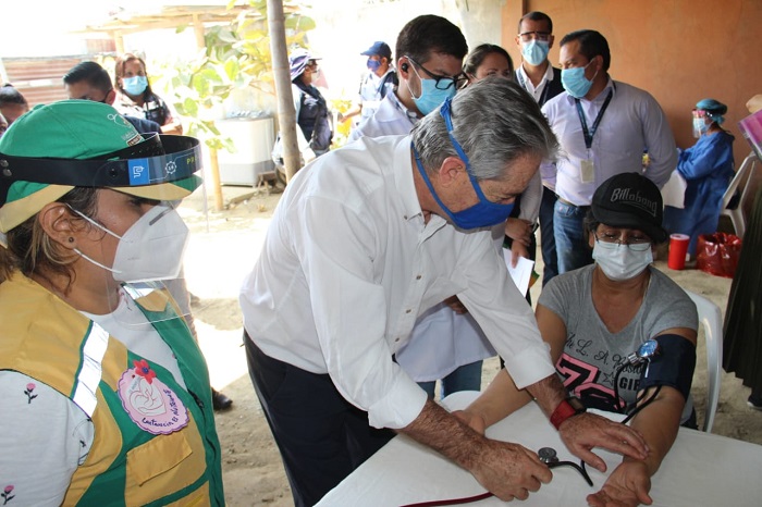 Ecuador muestra interés por desarrollar la vacuna contra la COVID-19