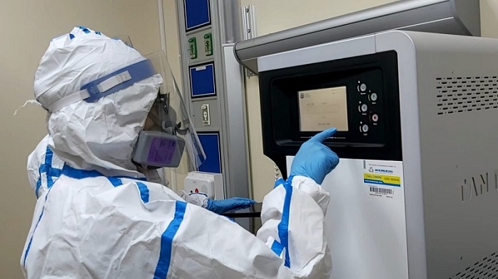 En Ambato inauguran laboratorio de biología molecular para procesar pruebas RT-PCR