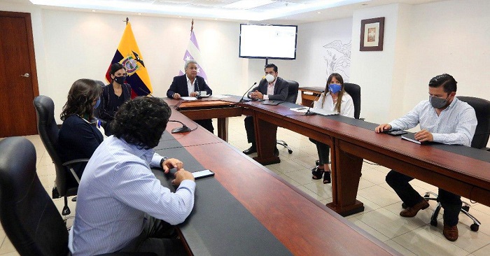 Gobierno de Ecuador logra ahorrar $175 millones del pago de bonos de Petroamazonas