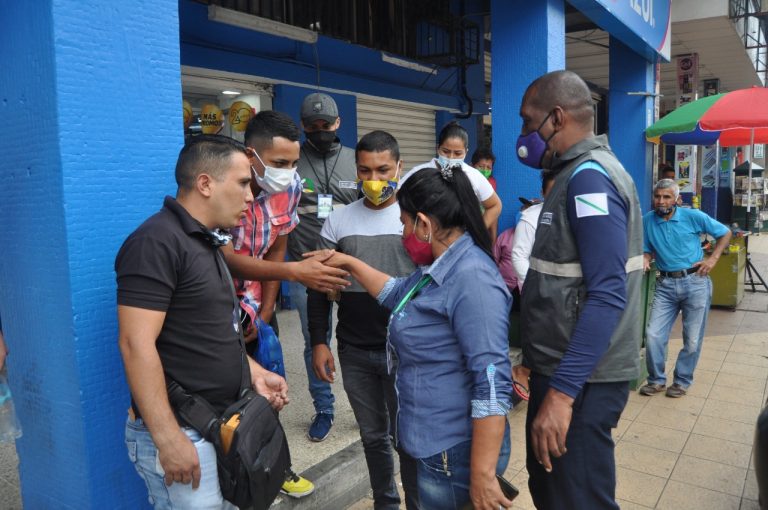 Quevedo: Comisaría advierte tener cuidado con los estafadores en las calles