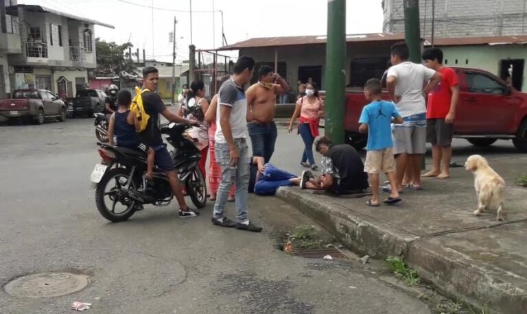 Jóvenes quedan malheridos tras accidente en Quevedo
