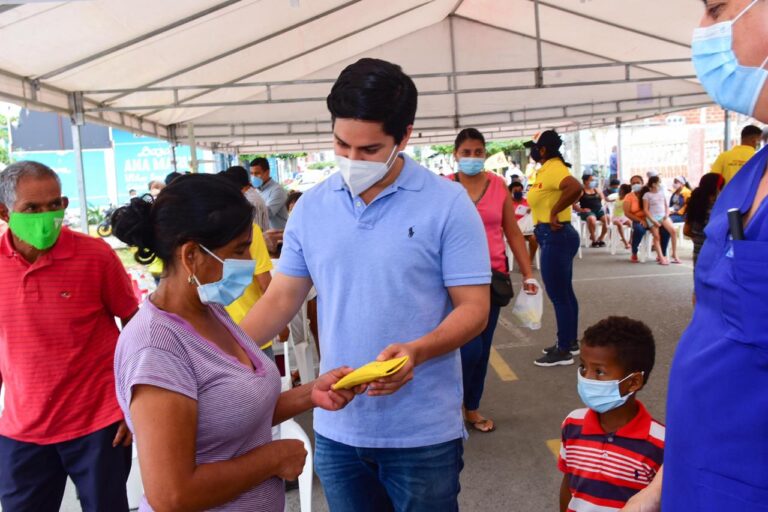 Johhny Terán Barragán recorre la provincia con brigadas médicas