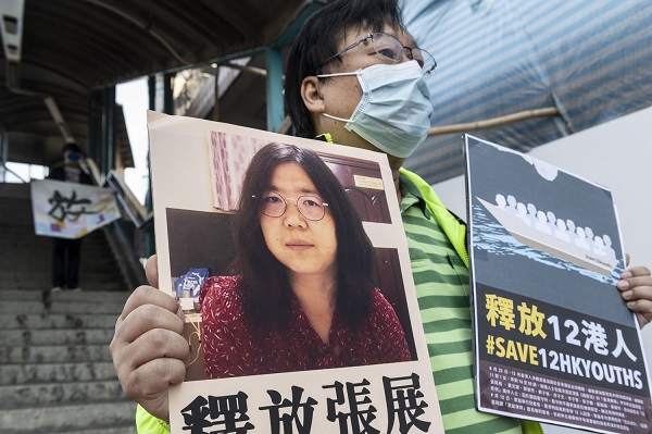 Reportera china que cubrió el inicio del brote de coronavirus es condenada a 4 años de cárcel