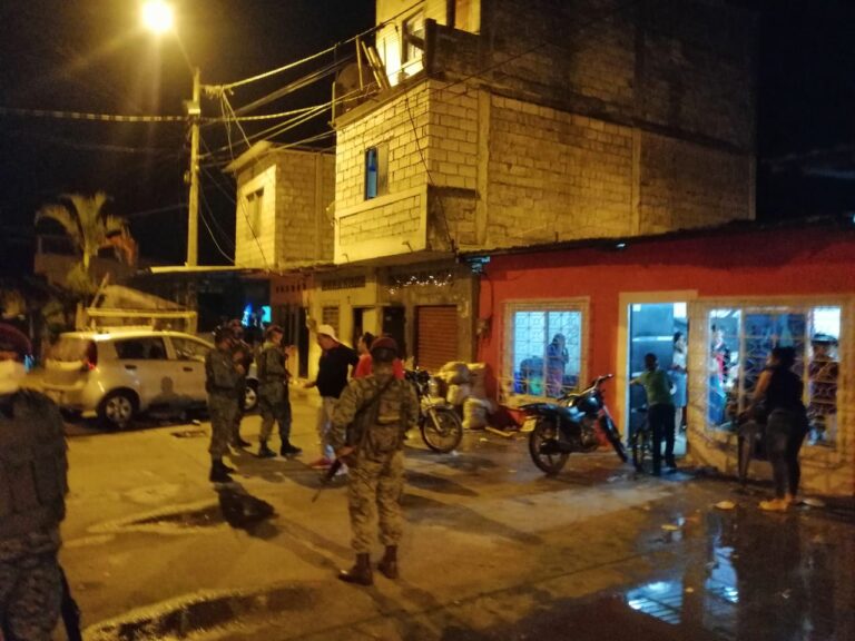 Un total de 19 licorerías, bares y tiendas fueron cerrados por incumplir toque de queda en Los Ríos